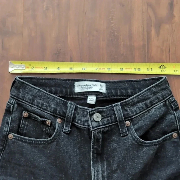 Curve Love Ultra High Rise Ankle Straight Jean - Picture 9 of 10